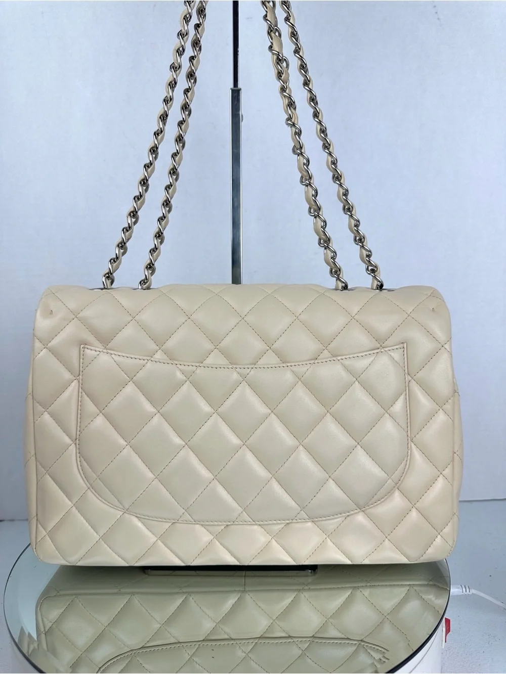 CHANEL questions leave